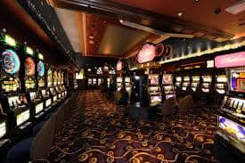 nanastoto 126 mobile app home screen showing live blackjack and roulette table access